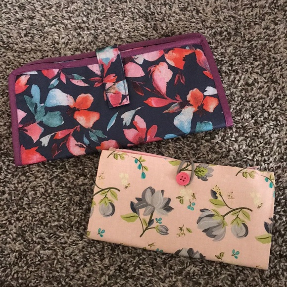 Handbags - Cash Envelop Wallet Set